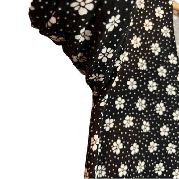 NWT! Express floral print long sleeve dress‎ - Picture 10 of 12